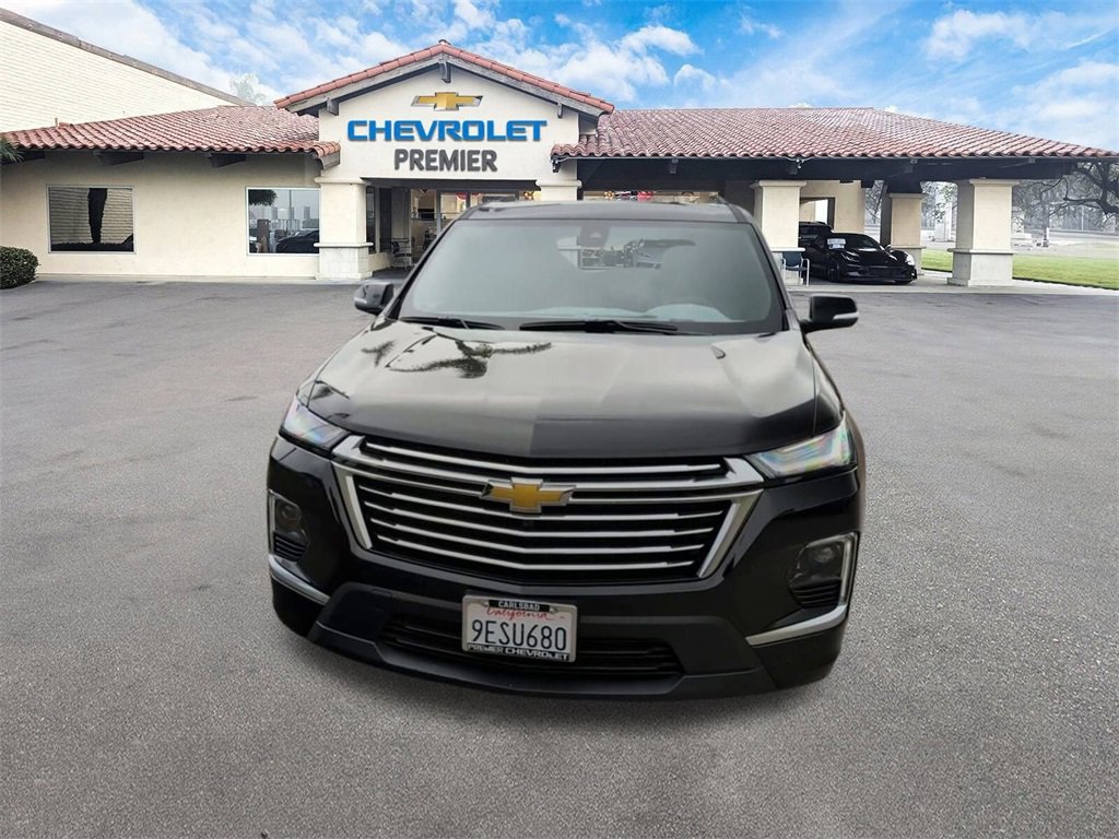Used 2023 Chevrolet Traverse Premier image 3