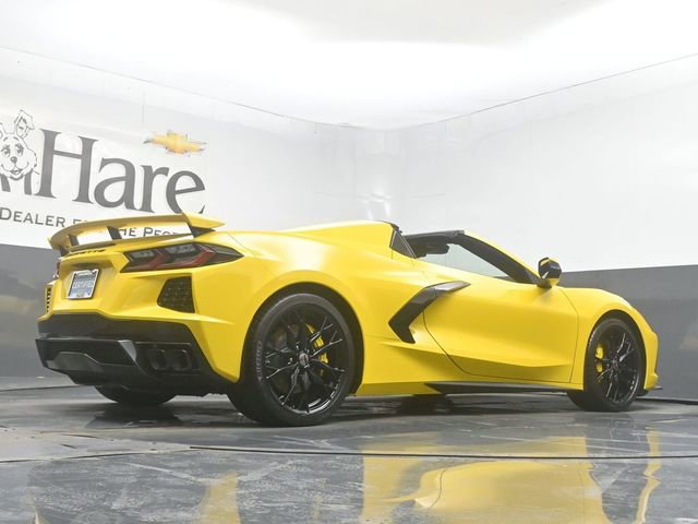 Used 2025 Chevrolet Corvette Stingray Premium Conv w/ Z51 Performance Package image 32