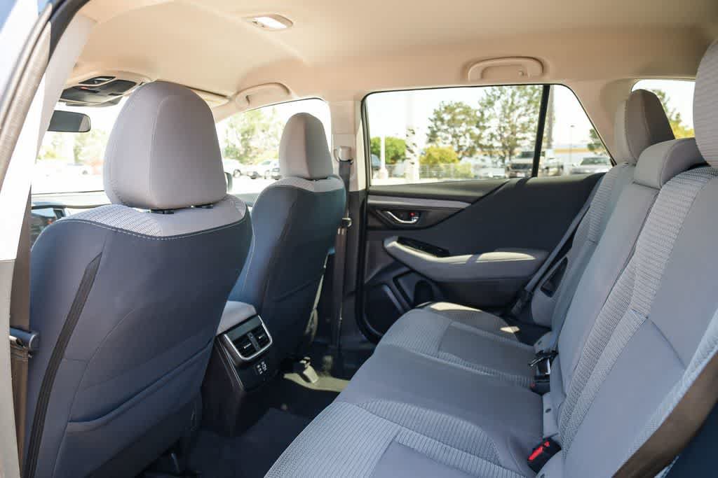 Used 2023 Subaru Outback Premium AWD/4WD image 18
