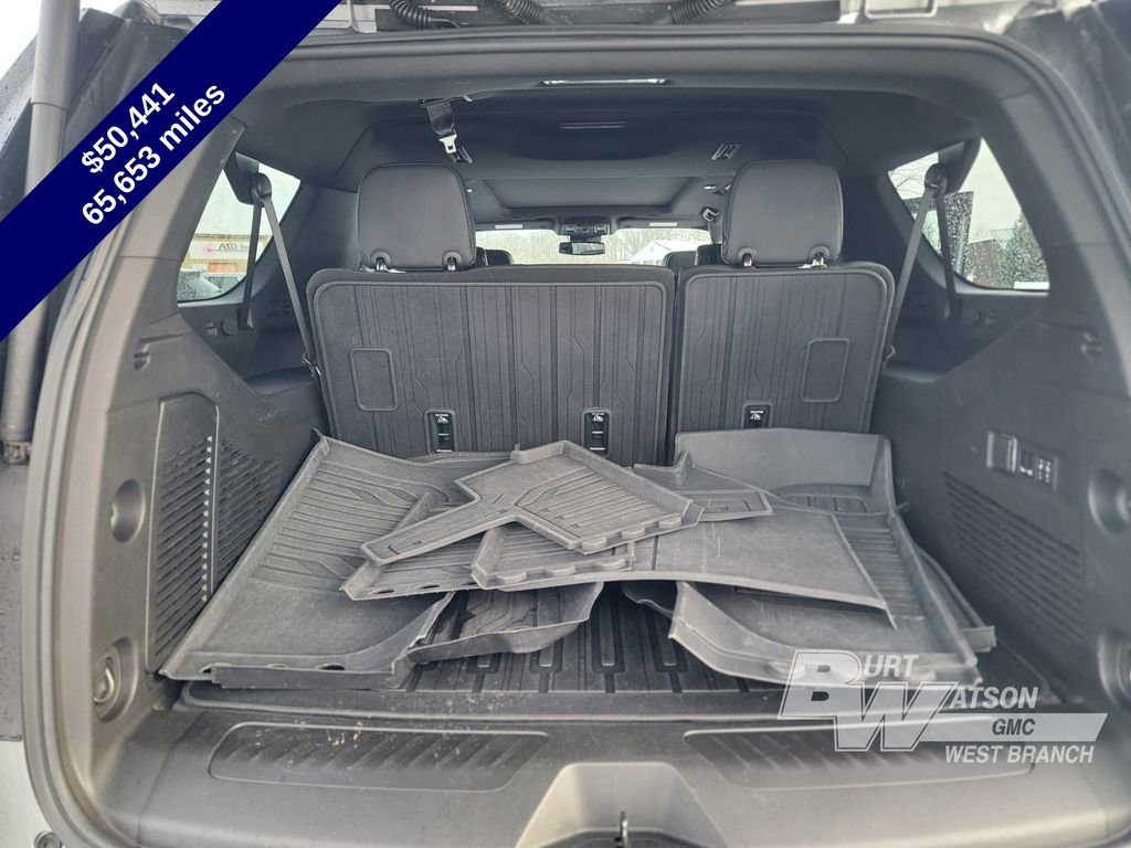 Used 2023 GMC Yukon XL SLT w/ SLT Premium Package image 26