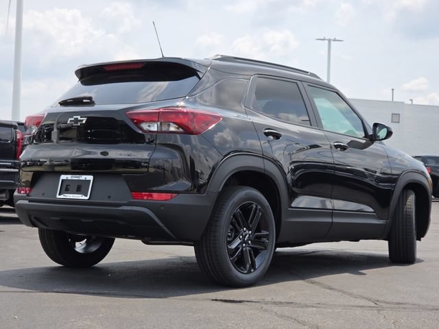 New 2026 Chevrolet TrailBlazer LT w/ Midnight Edition FWD image 13