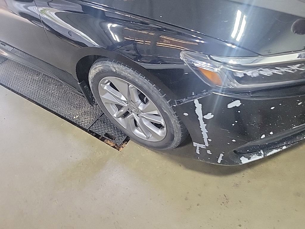 Used 2018 Honda Accord LX image 5