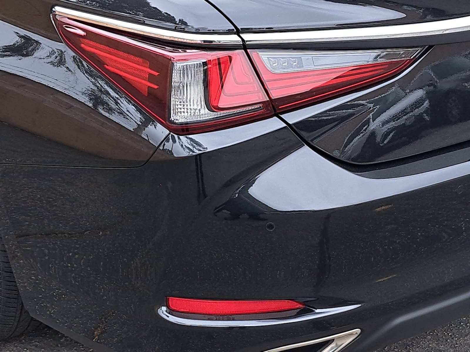 Used 2023 Lexus ES 350 w/ Premium Package FWD image 35