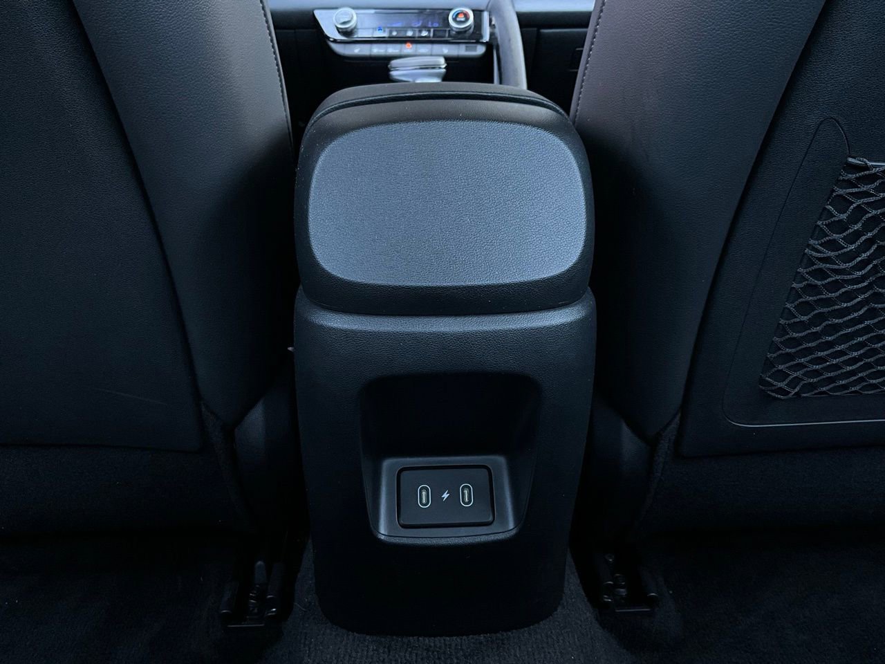 Used 2025 Hyundai Elantra Limited image 13