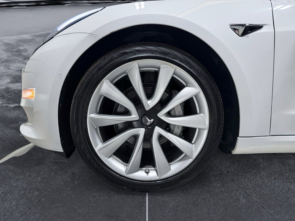 Used 2018 Tesla Model 3 Long Range image 30