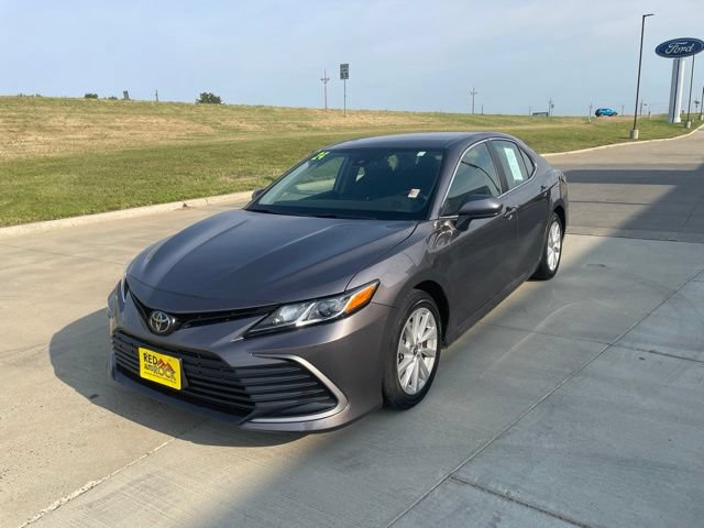 Used 2024 Toyota Camry LE FWD image 8