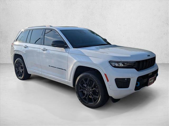 Used 2023 Jeep Grand Cherokee 30th Anniversary AWD/4WD image 3