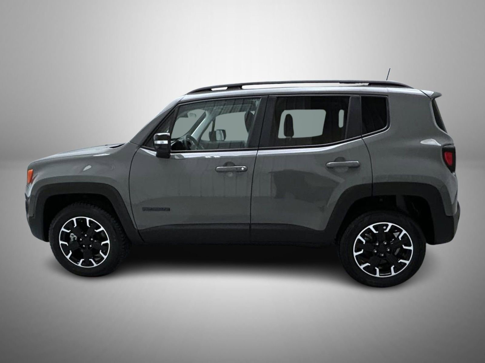 Used 2023 Jeep Renegade Latitude w/ Sun/Sound Group image 8