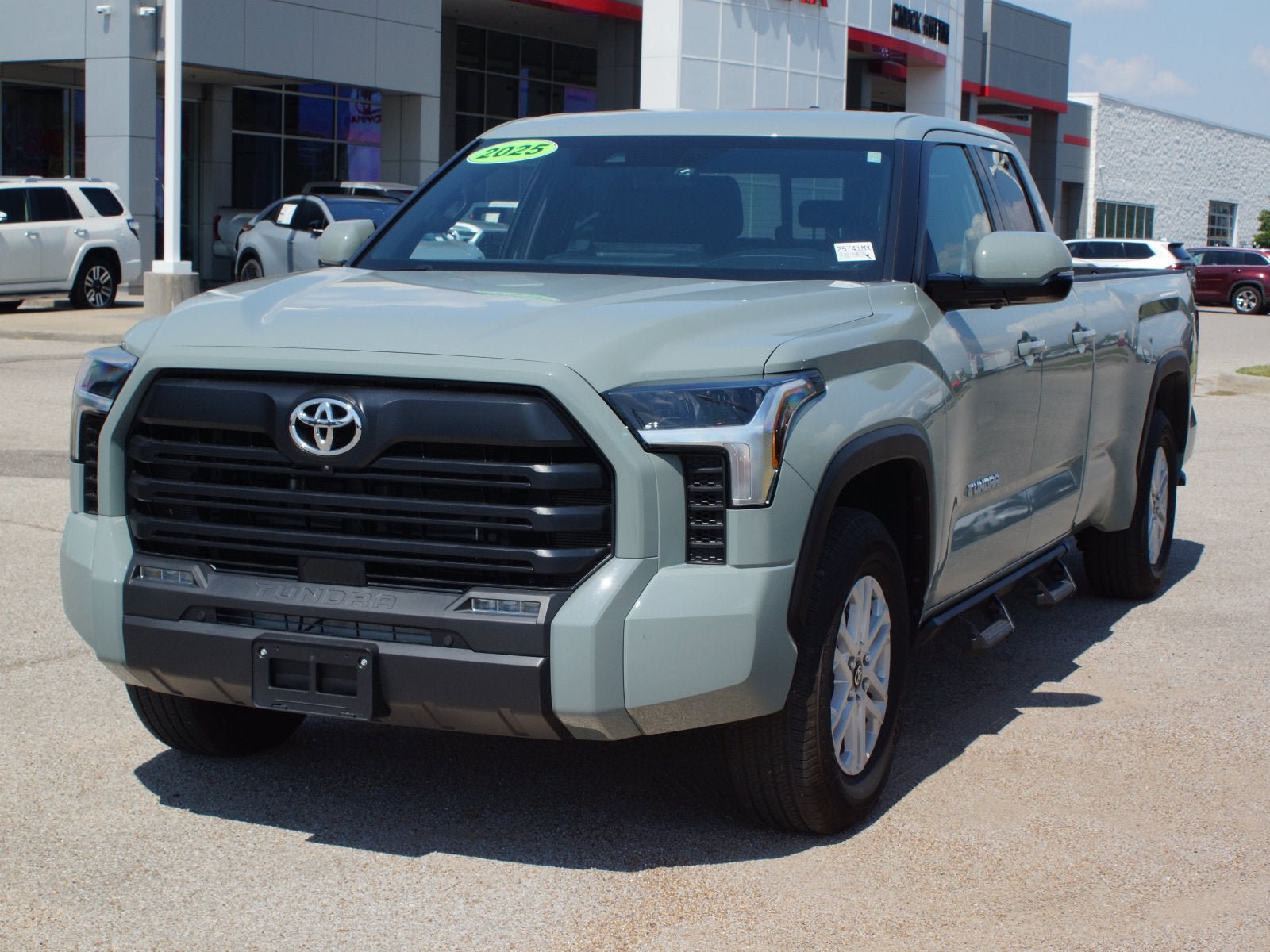 Used 2025 Toyota Tundra SR5 AWD/4WD image 2