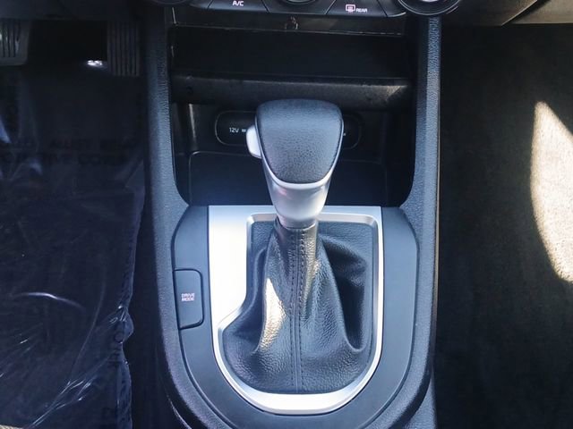 Used 2022 Kia Forte LXS w/ LXS Technology Package image 13