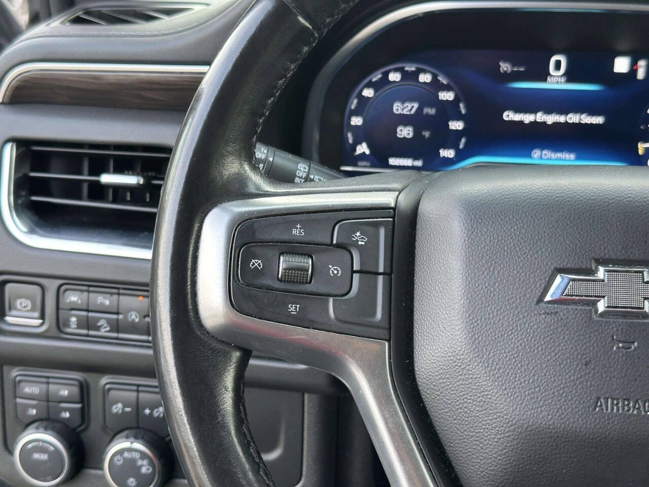 Used 2022 Chevrolet Suburban Z71 AWD/4WD image 38