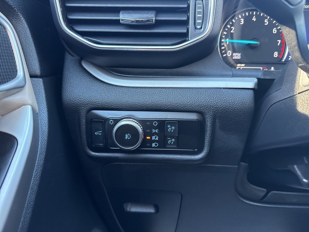 Used 2022 Ford Explorer XLT w/ Equipment Group 202A image 14