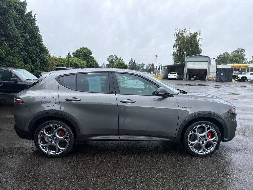 Used 2024 Alfa Romeo Tonale Veloce AWD/4WD image 7