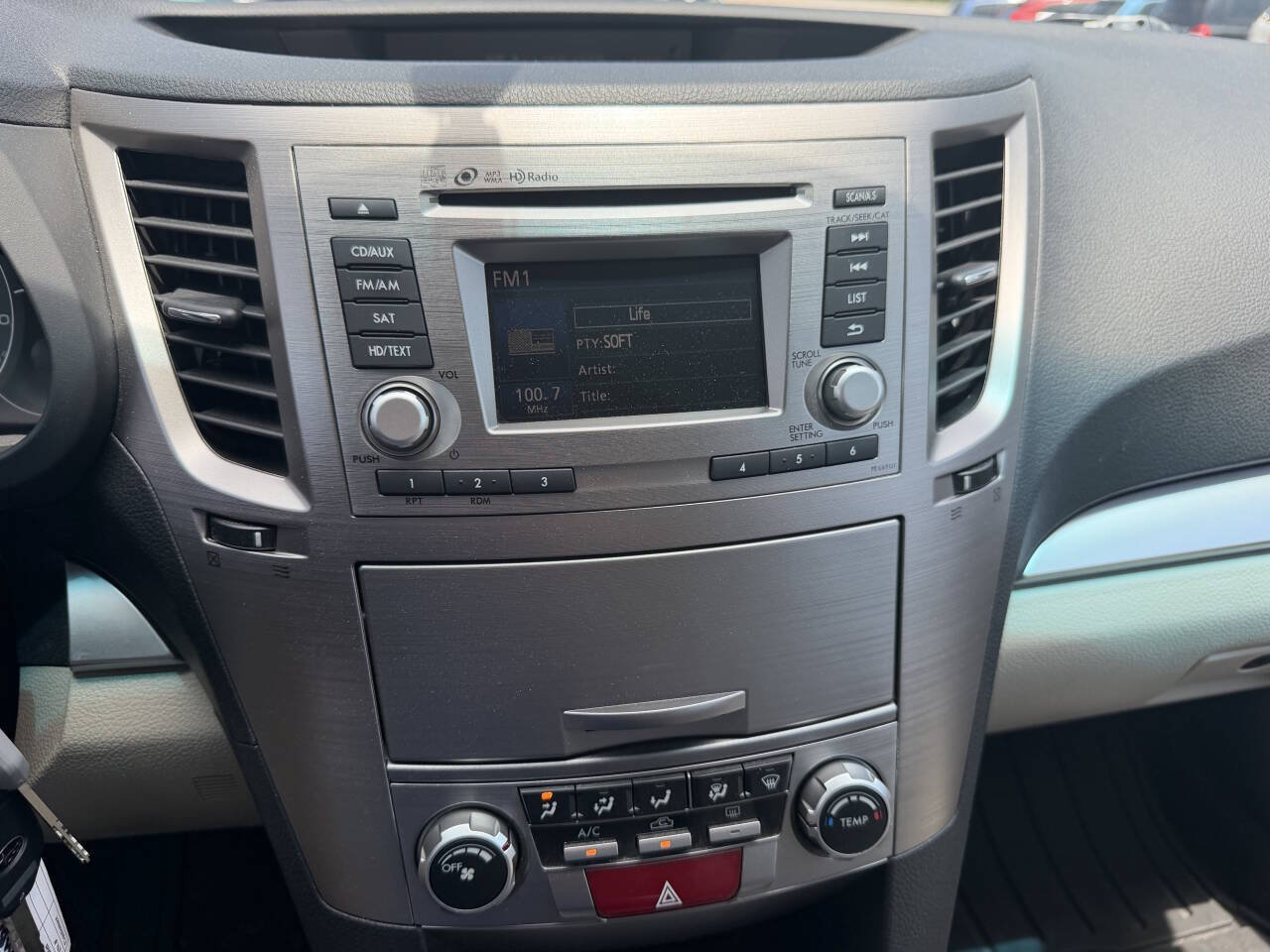 Used 2014 Subaru Outback 2.5i Premium AWD/4WD image 23