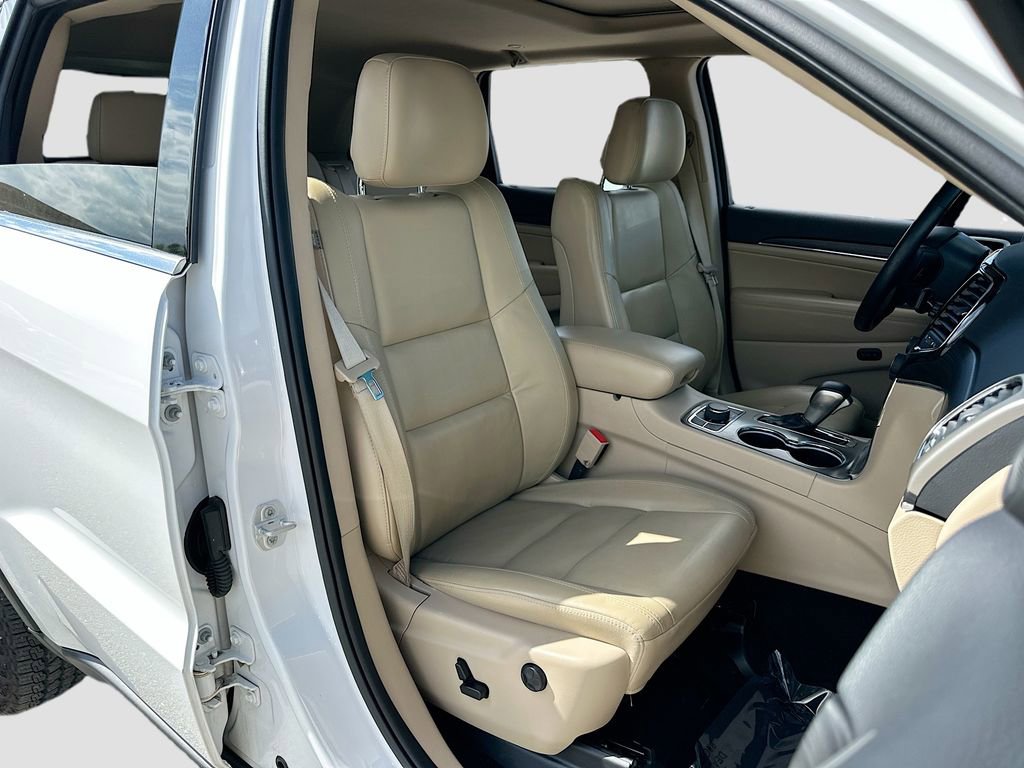 Used 2021 Jeep Grand Cherokee Limited image 27