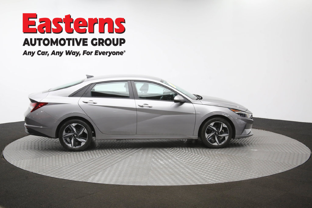 Used 2023 Hyundai Elantra SEL w/ Convenience Package FWD image 40