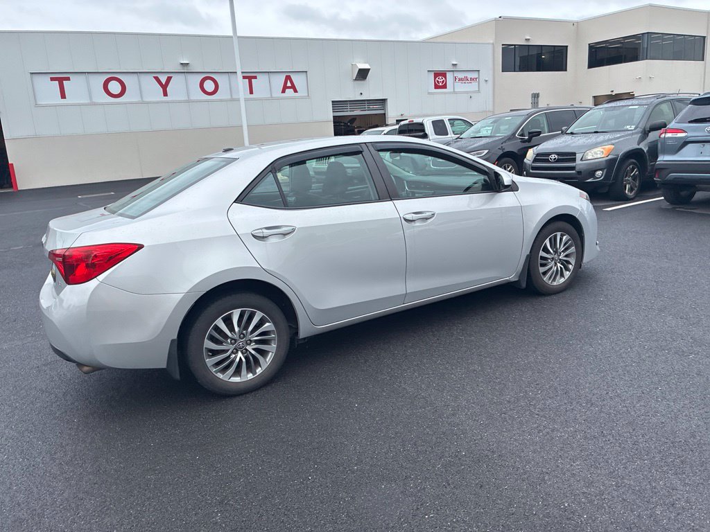 Used 2017 Toyota Corolla XLE w/ Carpet Mat Package (TMS) FWD image 8