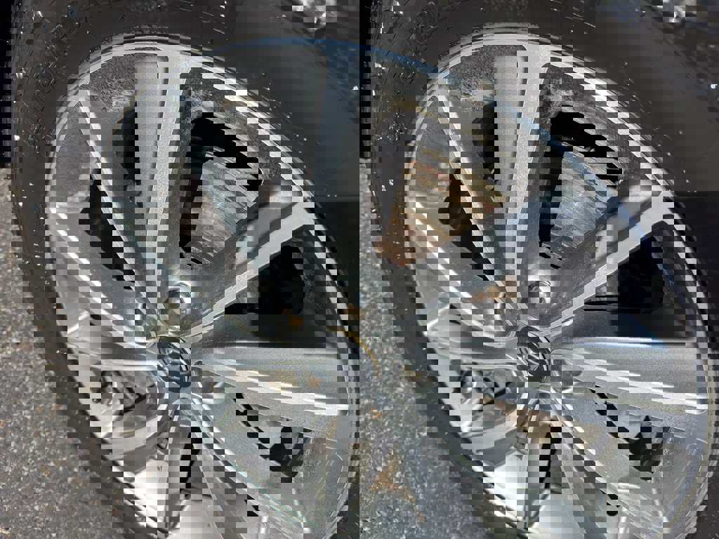 Used 2020 Hyundai Santa Fe Limited w/ Cargo Package image 24