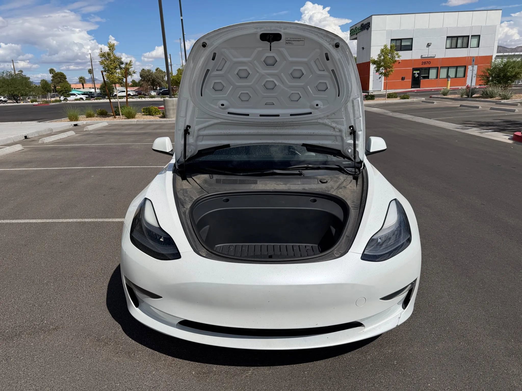 Used 2023 Tesla Model 3 Standard Range image 11