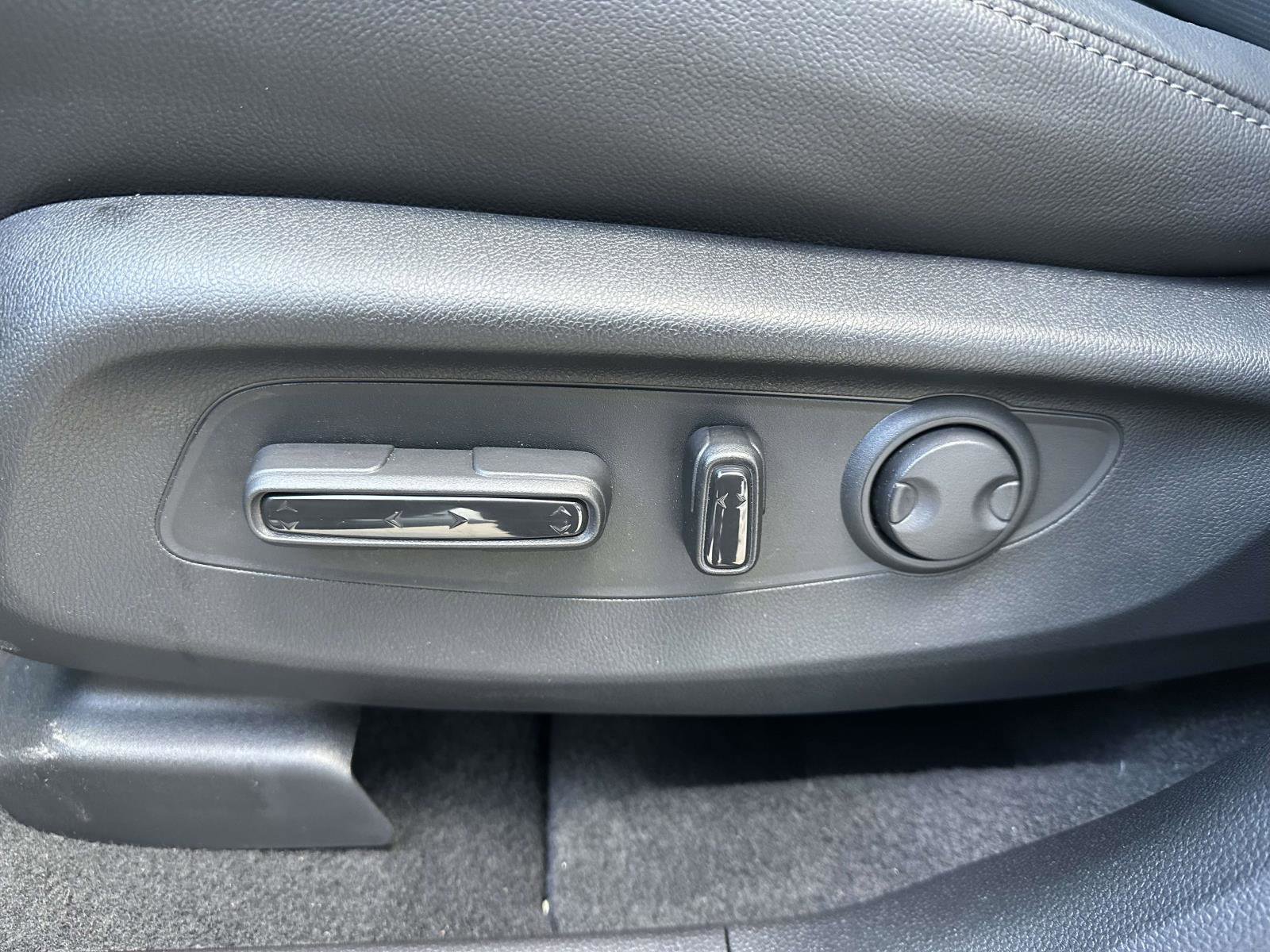 Used 2026 Honda CR-V EX-L image 18