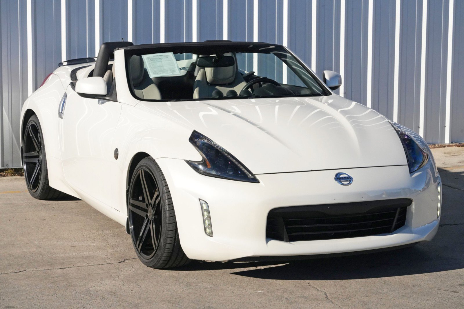 Used 2014 Nissan 370Z Touring w/ Sport Package image 47