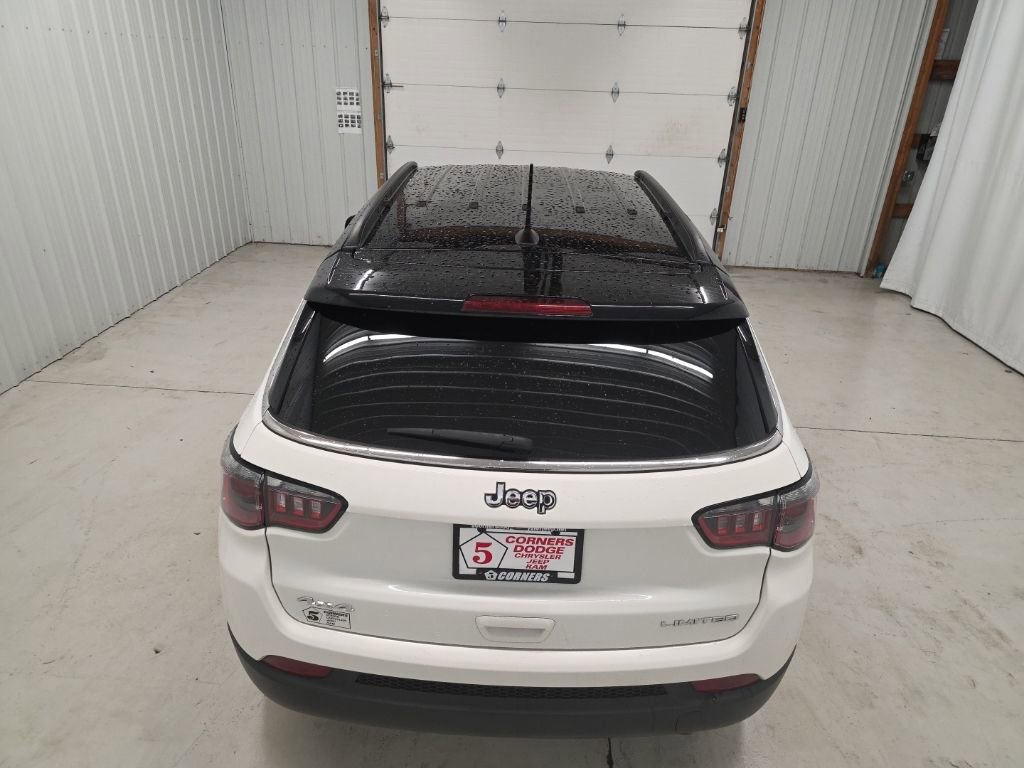 Used 2018 Jeep Compass Limited AWD/4WD image 5