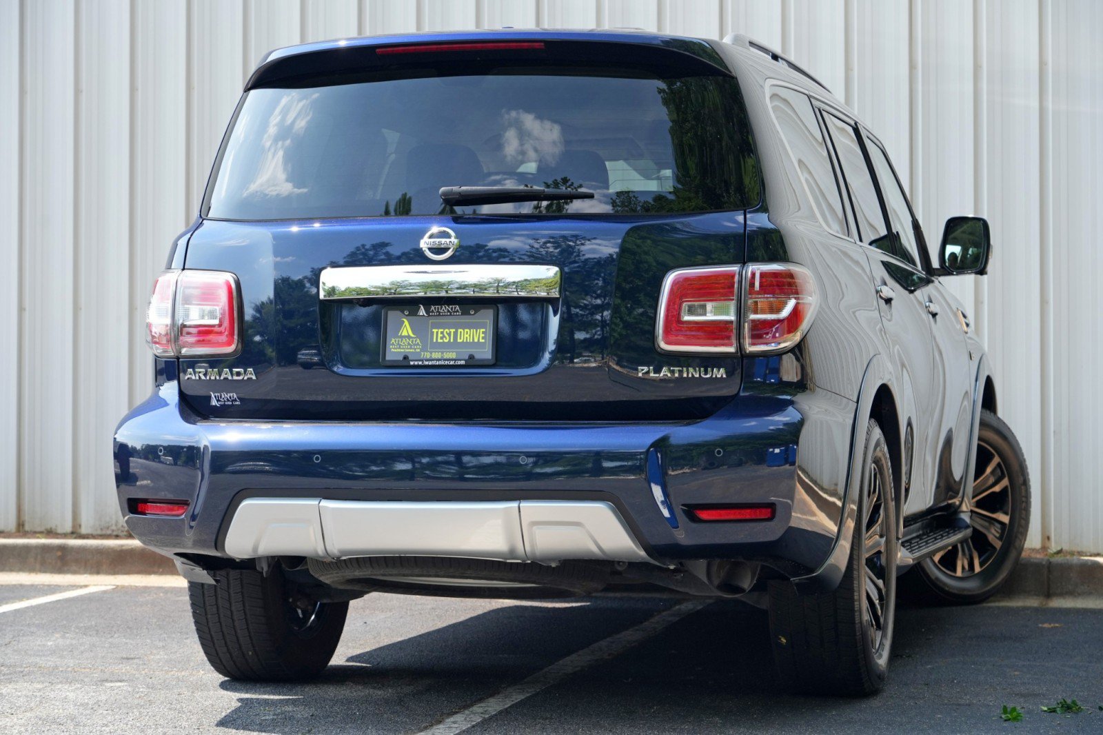 Used 2018 Nissan Armada Platinum w/ Cargo Package RWD image 4