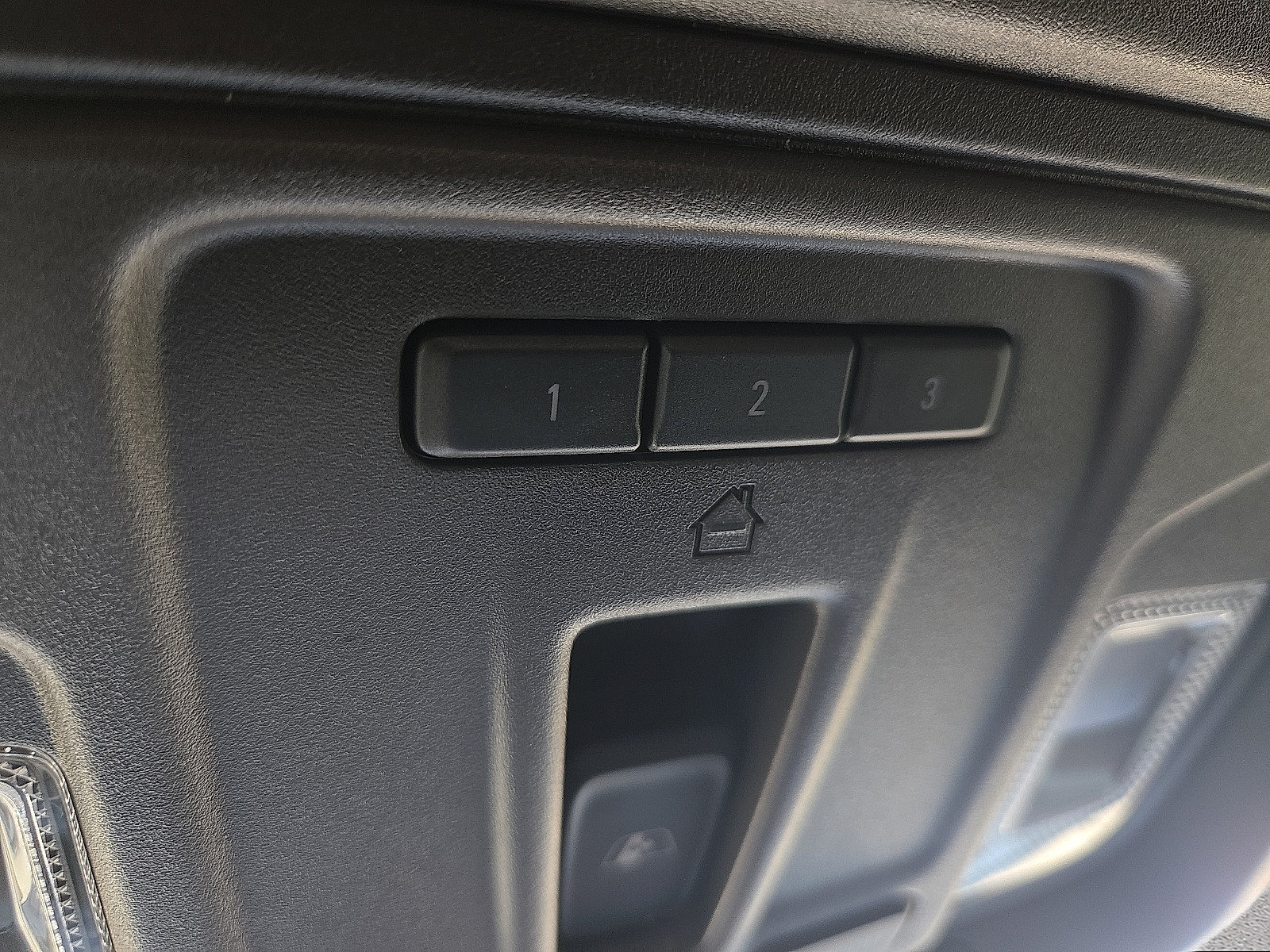 Used 2026 GMC Sierra 1500 Denali w/ Technology Package AWD/4WD image 19
