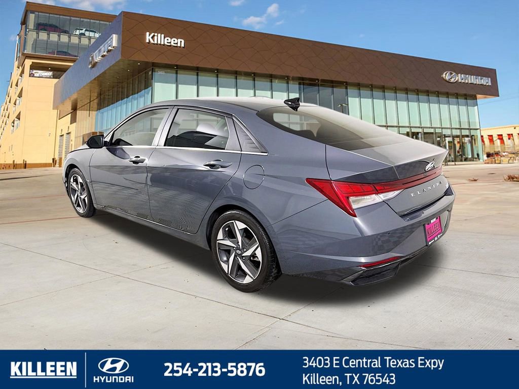 Used 2023 Hyundai Elantra Limited FWD image 5