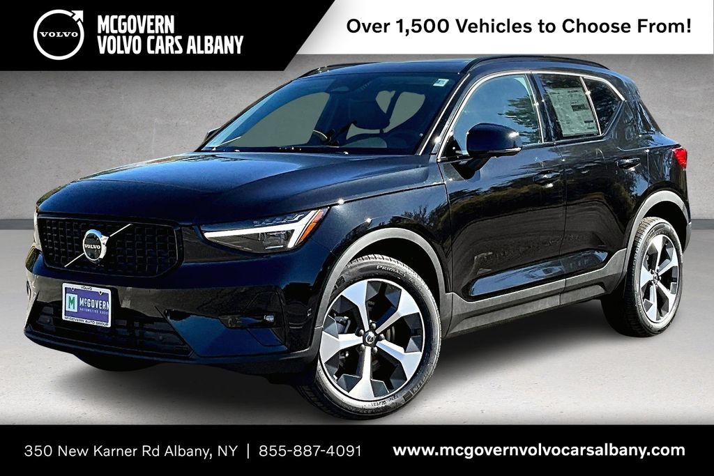 New 2026 Volvo XC40 B5 Plus w/ Protection Package Premier