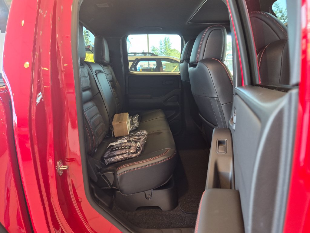 New 2027 Nissan Frontier PRO-4X w/ Pro Premium Package AWD/4WD image 27