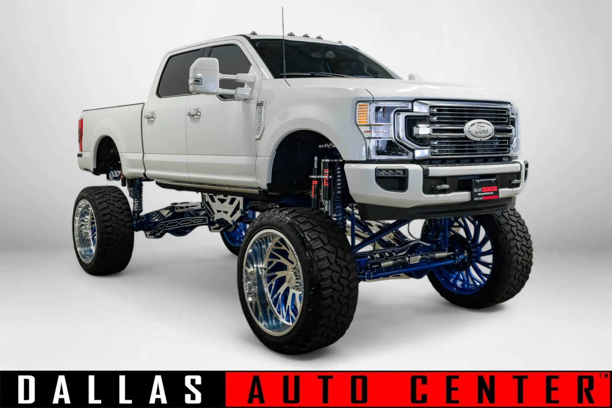Used 2022 Ford F250 Limited image 2