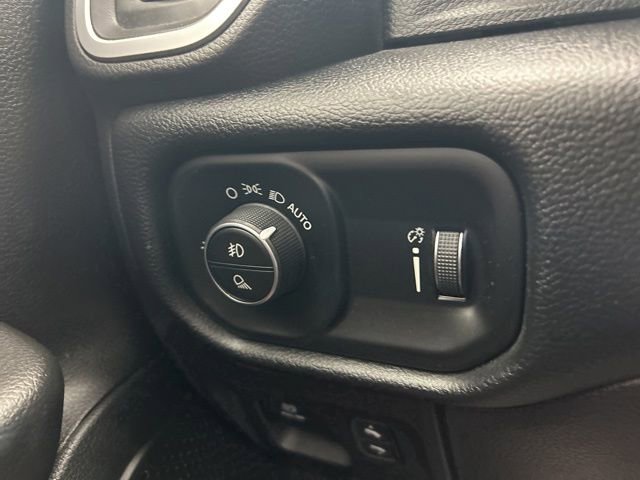 Used 2021 RAM 1500 Big Horn AWD/4WD image 16