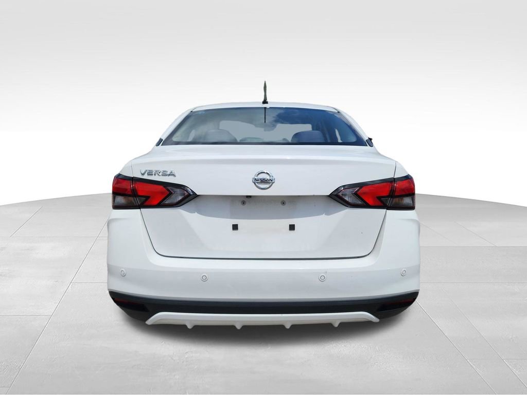 Used 2022 Nissan Versa S FWD image 8