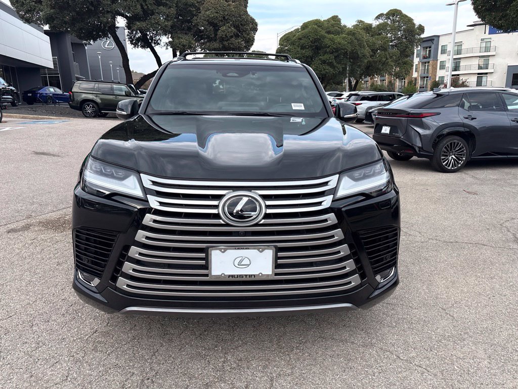 Certified 2025 Lexus LX 600 4WD w/ Interior Upgrade Package image 8