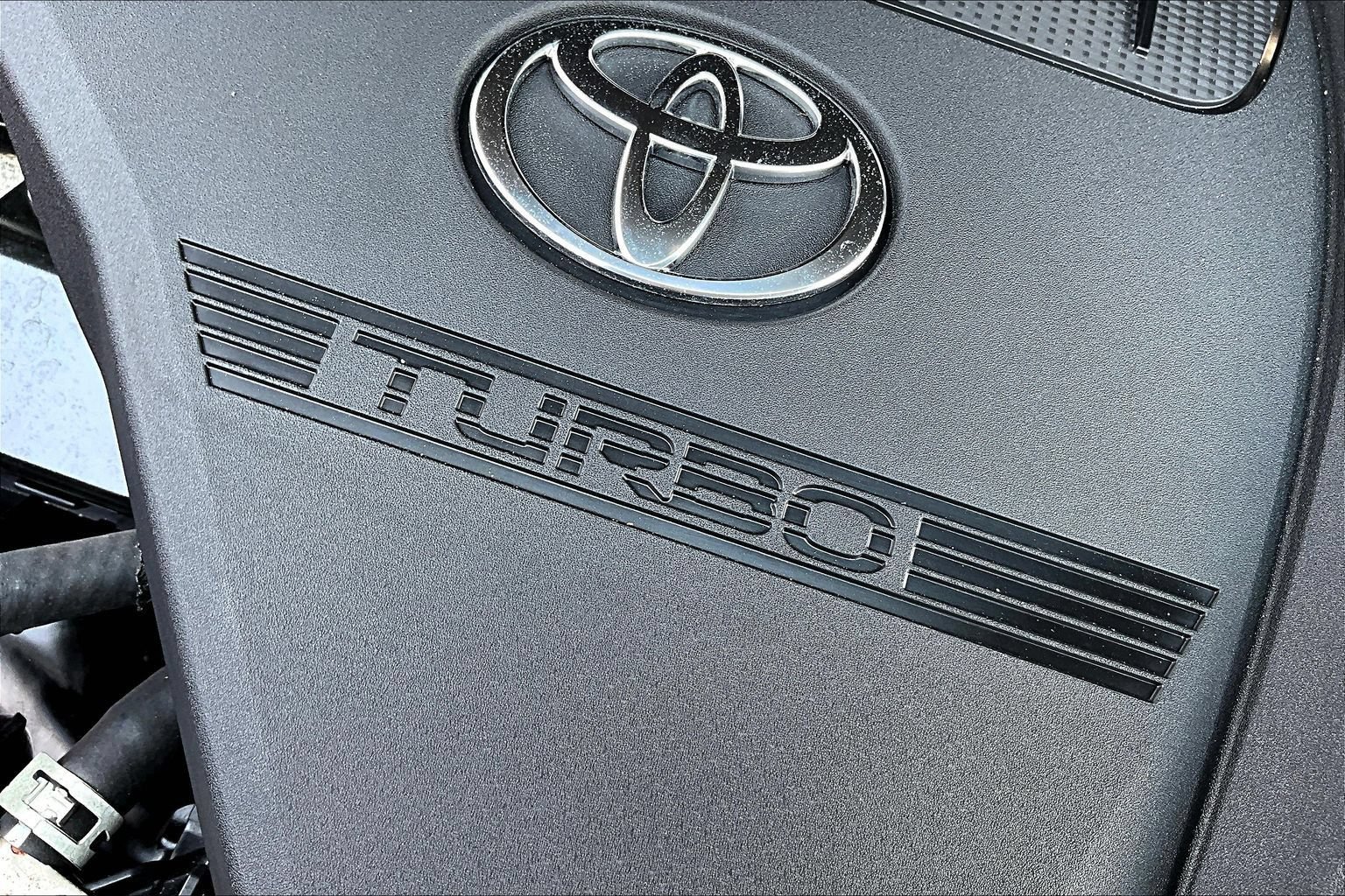 Used 2024 Toyota Highlander XLE AWD/4WD image 30
