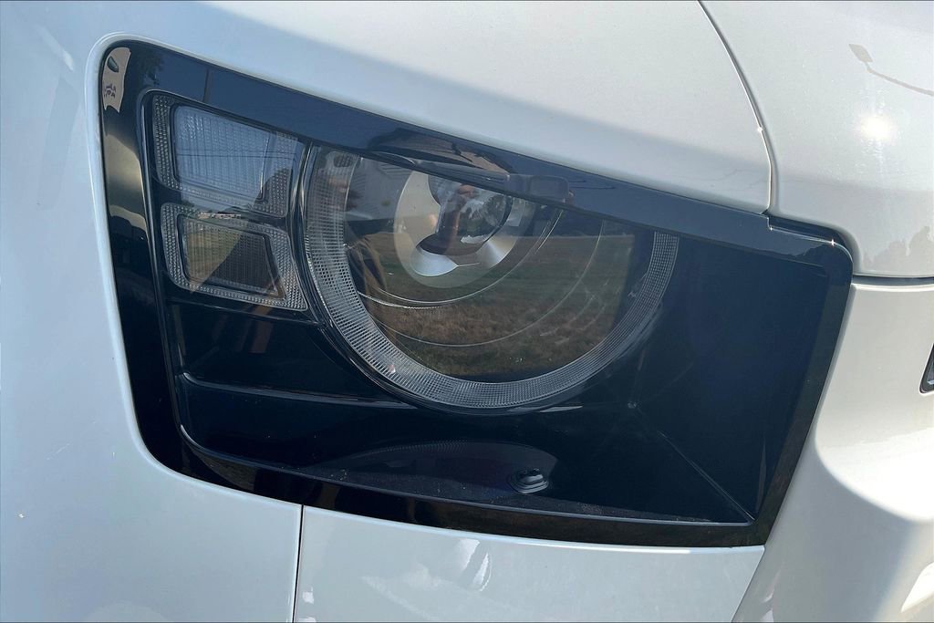 Used 2025 Land Rover Defender 110 V8 image 30