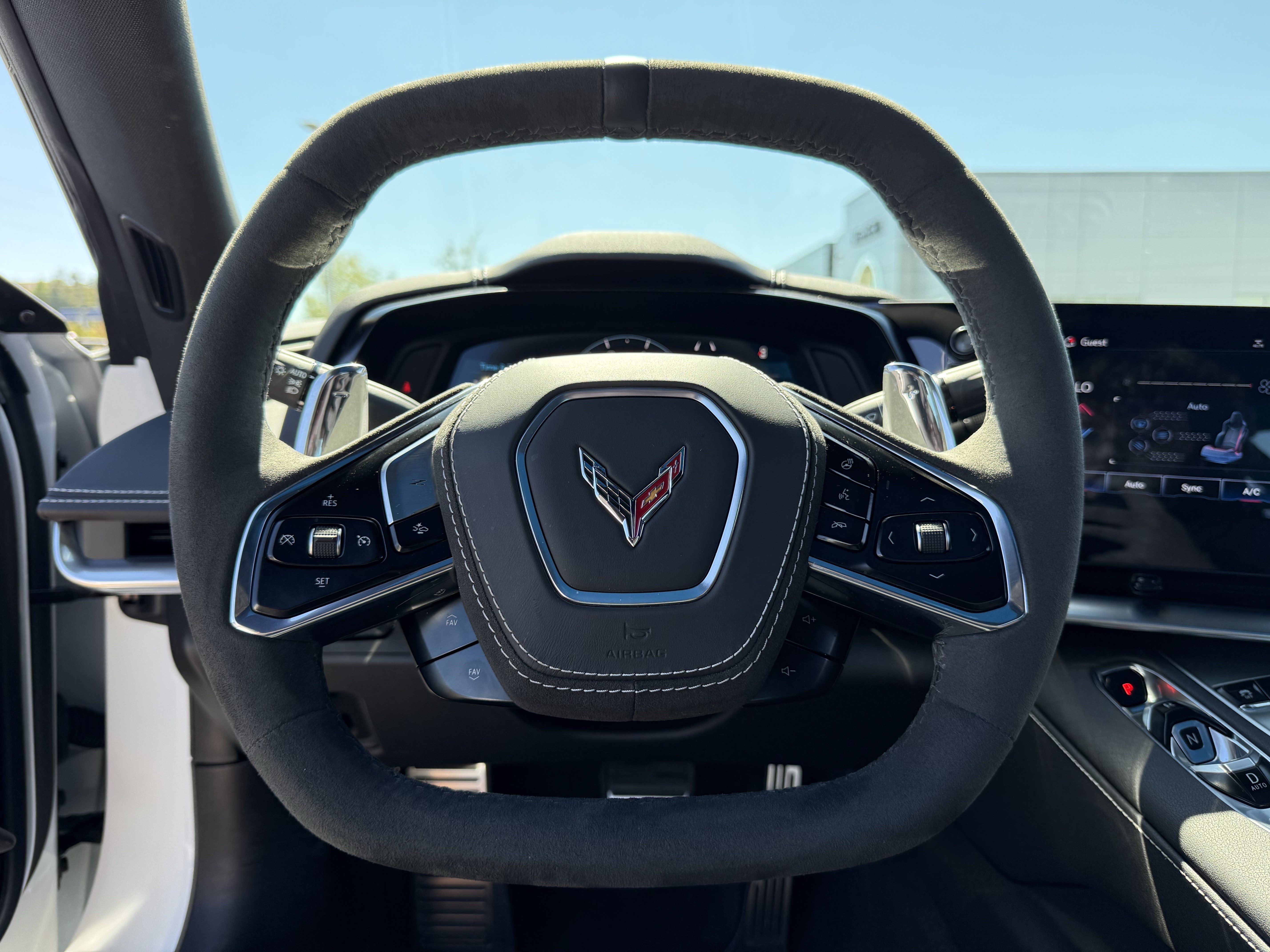 Used 2025 Chevrolet Corvette Stingray Preferred Cpe w/ Z51 Performance Package RWD image 19