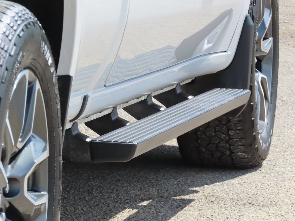 Used 2024 Chevrolet Silverado 1500 RST w/ Convenience Package II AWD/4WD image 18