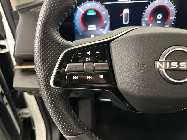Used 2024 Nissan Ariya AWD image 15