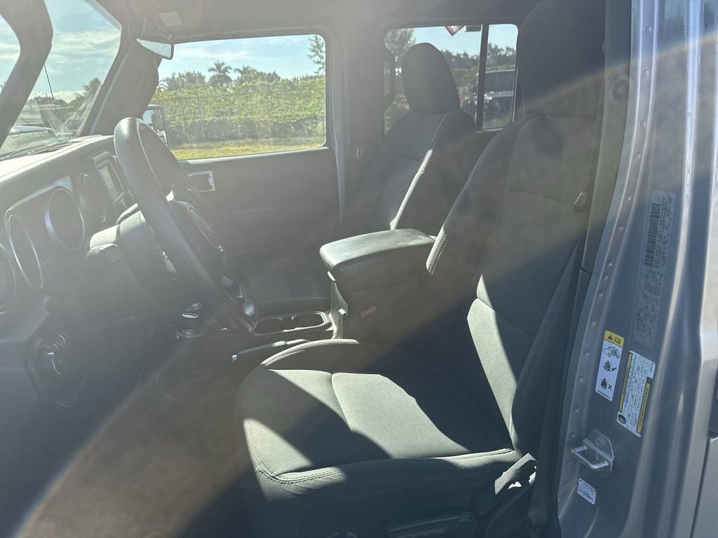 Certified 2018 Jeep Wrangler Unlimited Sport S image 14