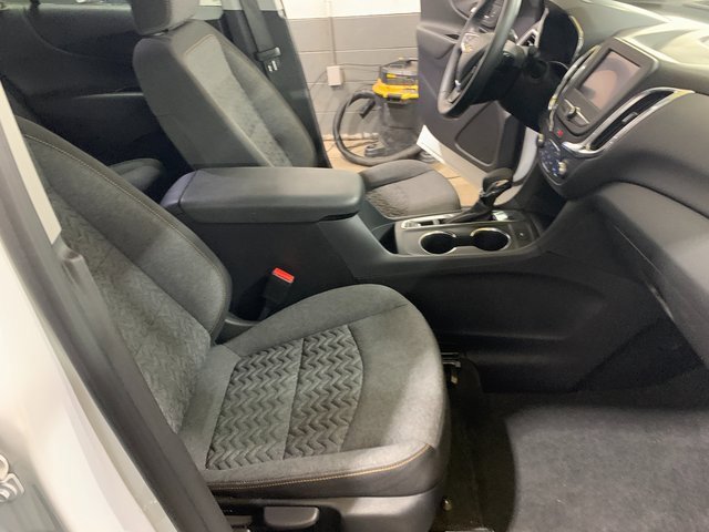 Used 2024 Chevrolet Equinox LT w/ LPO, Floor Liner Package image 16