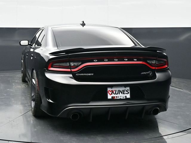 Used 2018 Dodge Charger SRT Hellcat w/ Harman/Kardon Audio Group RWD image 6