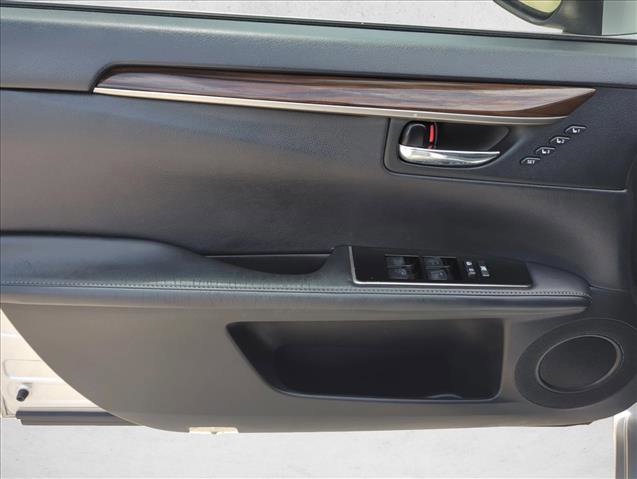 Used 2016 Lexus ES 350 w/ Premium Package w/Wood Trim FWD image 10