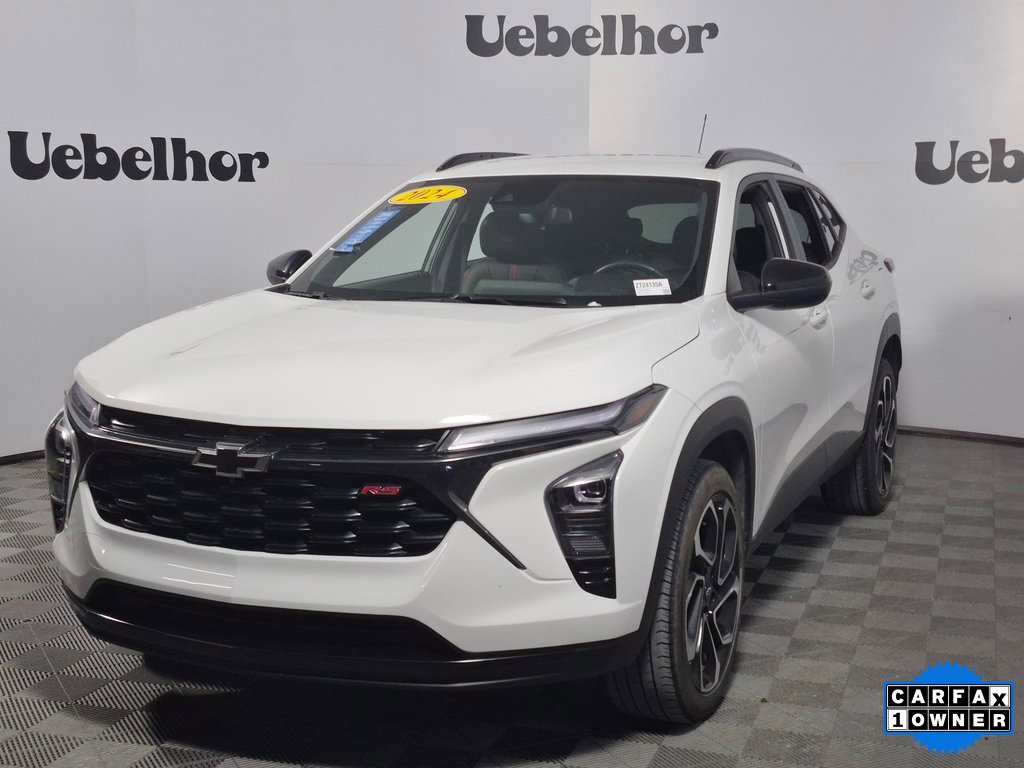 Certified 2024 Chevrolet Trax RS image 3