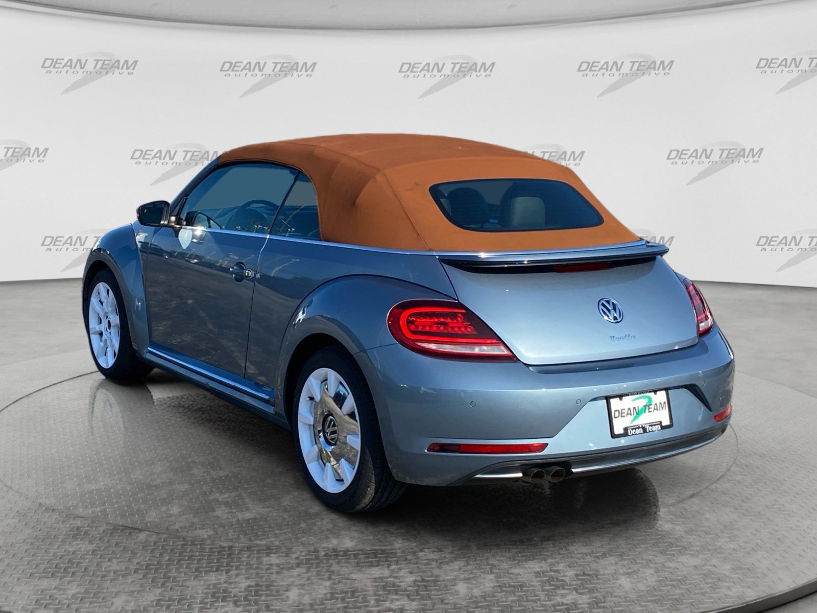 Used 2019 Volkswagen Beetle 2.0T Final Edition SEL FWD image 6