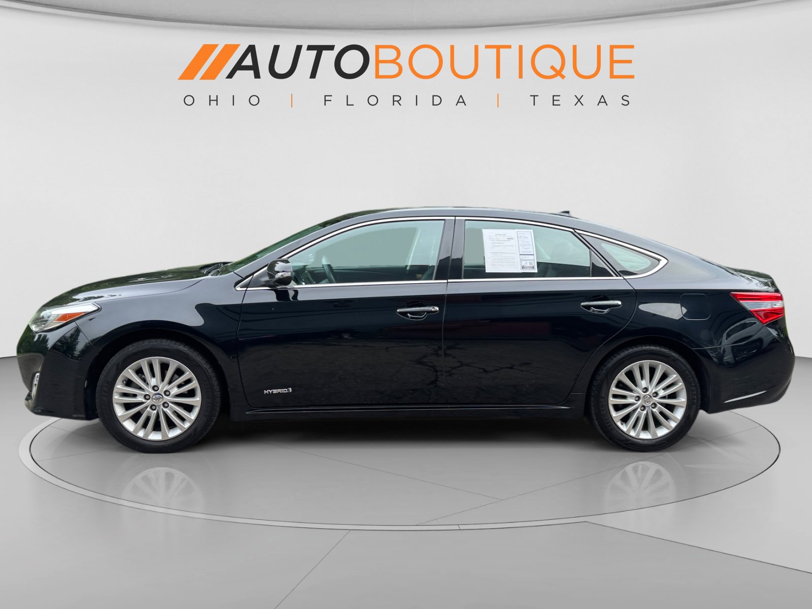 Used 2013 Toyota Avalon Limited FWD image 2