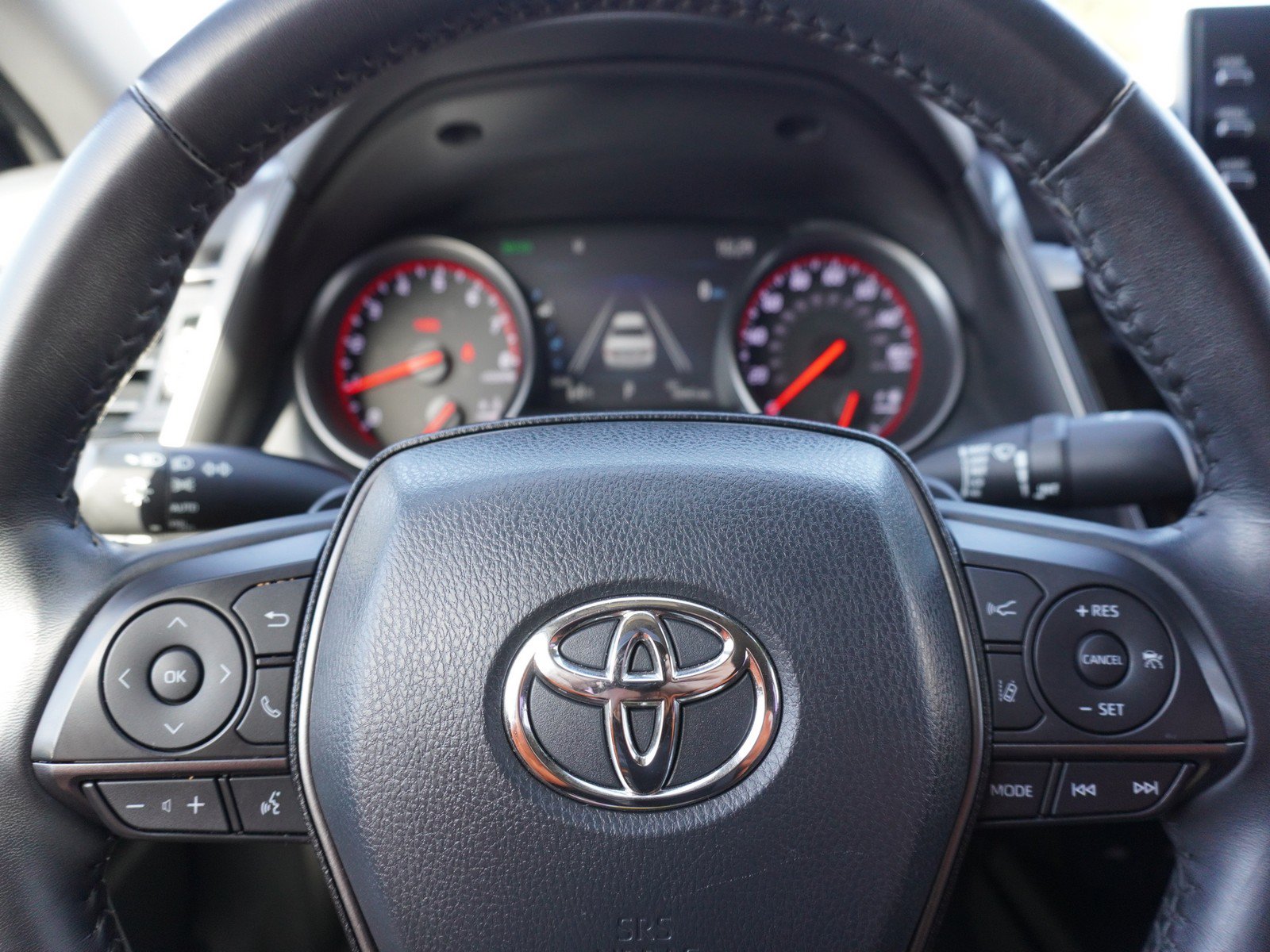 Used 2023 Toyota Camry XSE FWD image 23