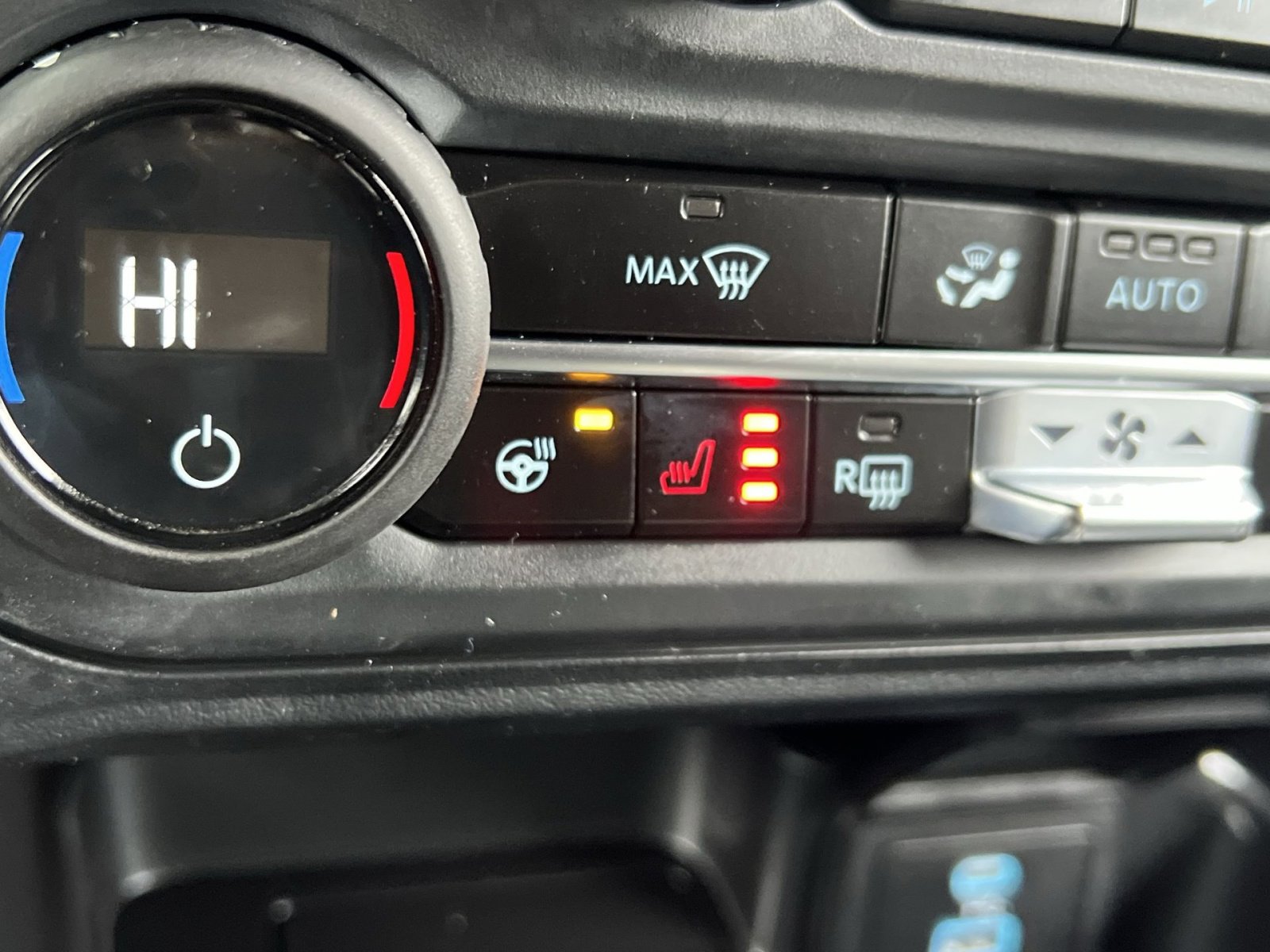 Used 2025 Ford Bronco Outer Banks image 32