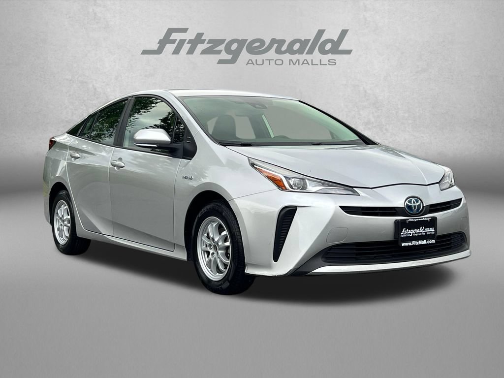 Used 2022 Toyota Prius L Eco FWD image 1